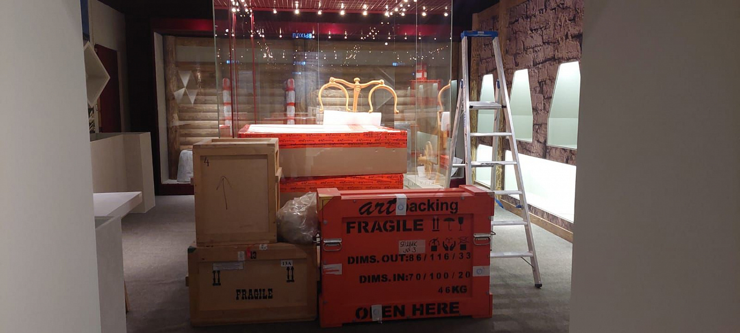 Перевозка, упаковка и монтаж выставки Перекрестки миров Аркаим